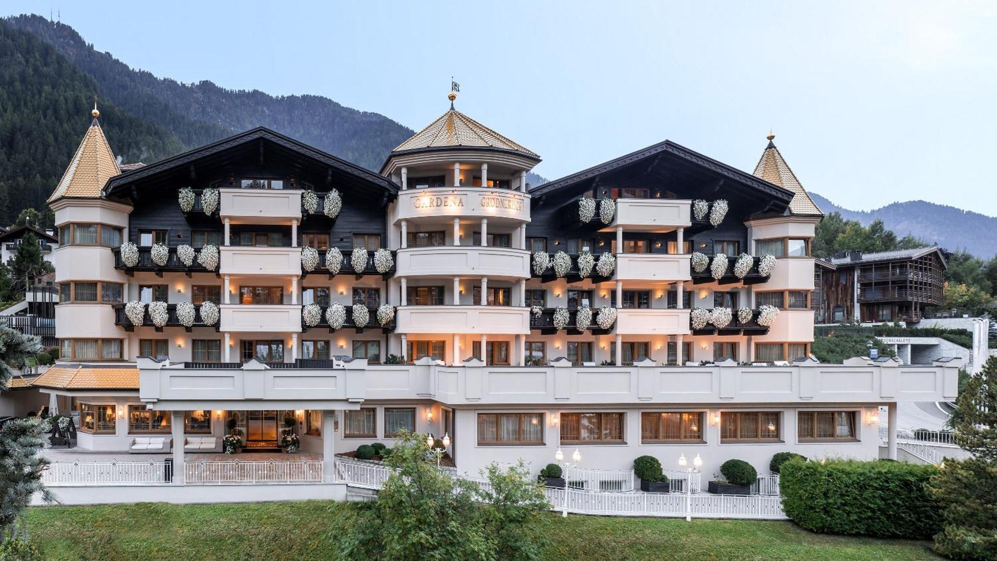 Gardena Groednerhof - Hotel & Spa Ortisei Exterior photo